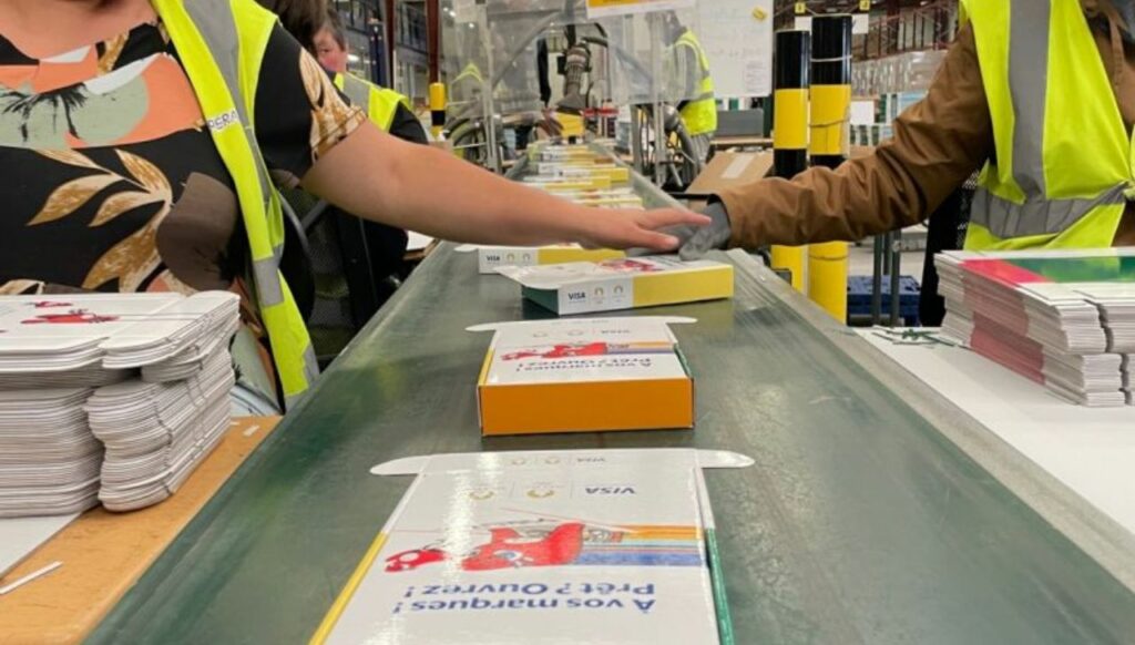 conditionneurs à façon en opération de publipostage